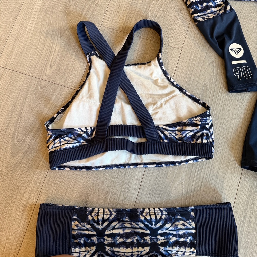 Roxy Navy and White Patterned Swim Rashguard Set - Picture 3 of 4